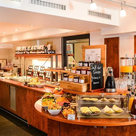 فندق National 3*