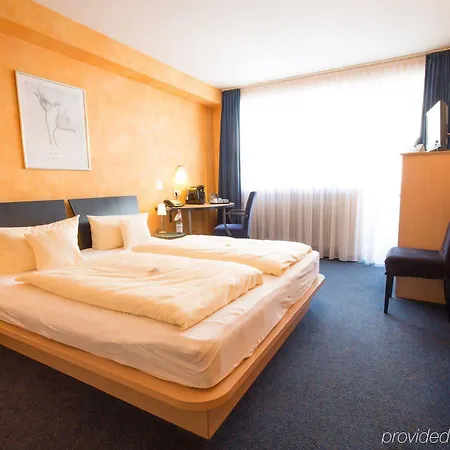 National 3* دوسلدورف