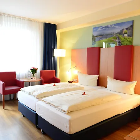 National 3* Düsseldorf