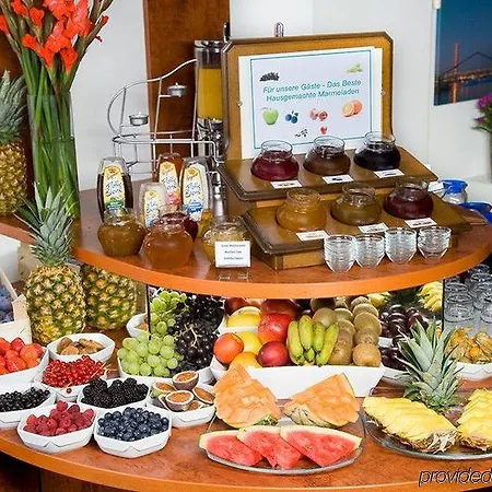 National 3* Düsseldorf